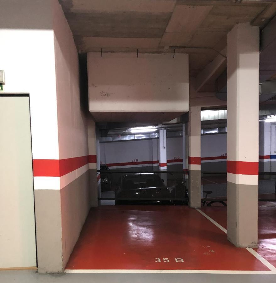 Parking, Vistas Al Mar Y Tres Habitaciones A Coruna Luaran gambar